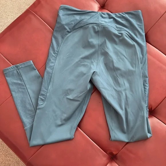NWOT-Fabletics Motion365- Sleek Blue Ankle-Length Leggings - Picture 3 of 10